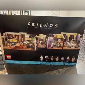 LEGO Friends The Apartments Set with Black and Tan